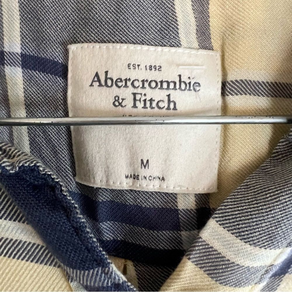 Abercrombie & Fitch 100% Viscose Button Down Soft… - image 4
